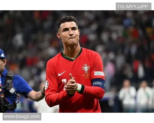 高清回顾世界足球巨星国家队经典赛场瞬间珍贵影像合集 高清回顾世界足球巨星国家队经典赛场瞬间珍贵影像合集